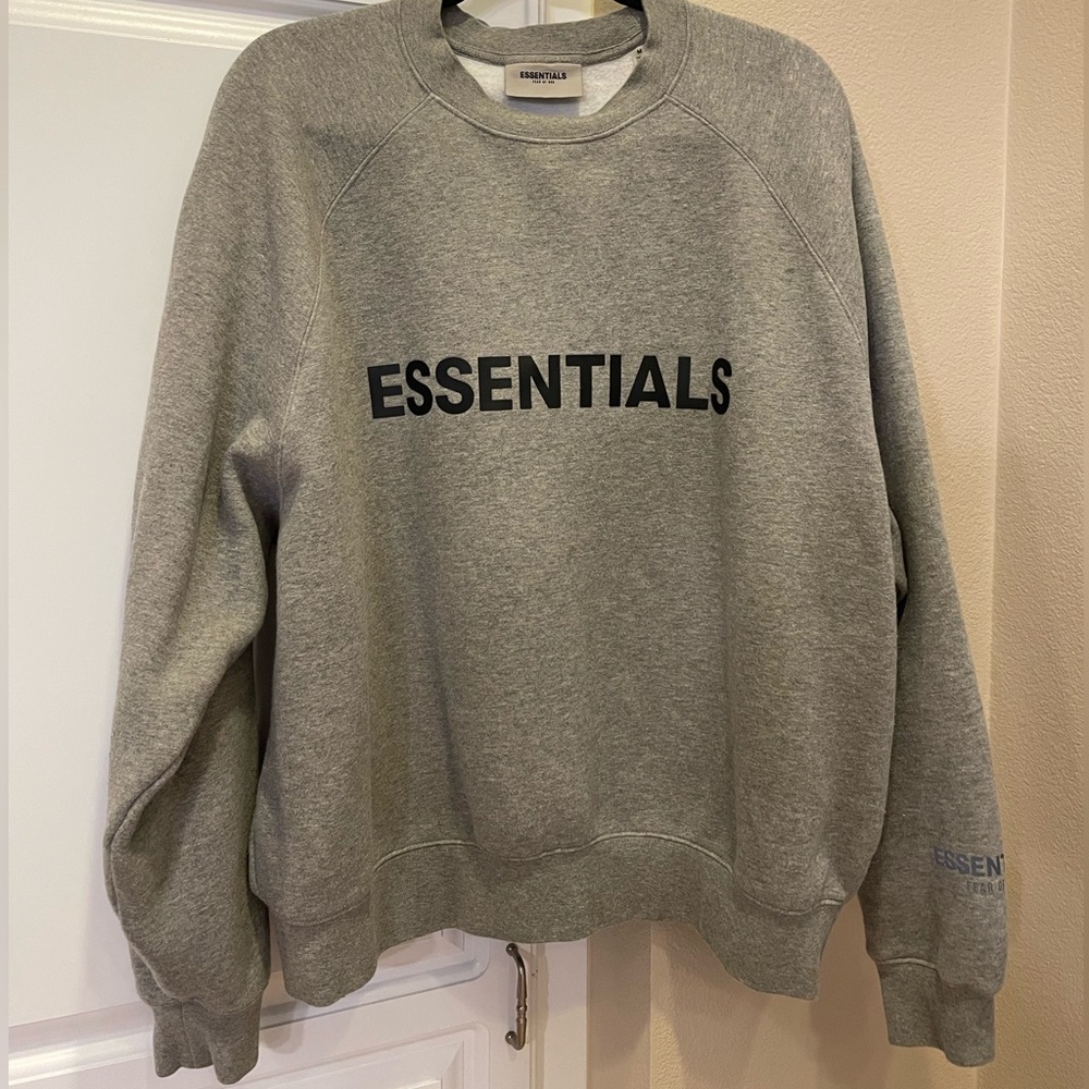 MEDIUM Heather Oatmeal Fear of God Essentials sweatshirt crew neck